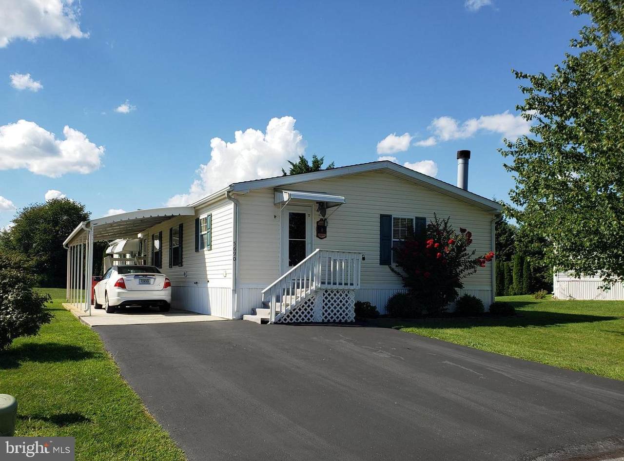 5690 Claridge Court - Photo 1