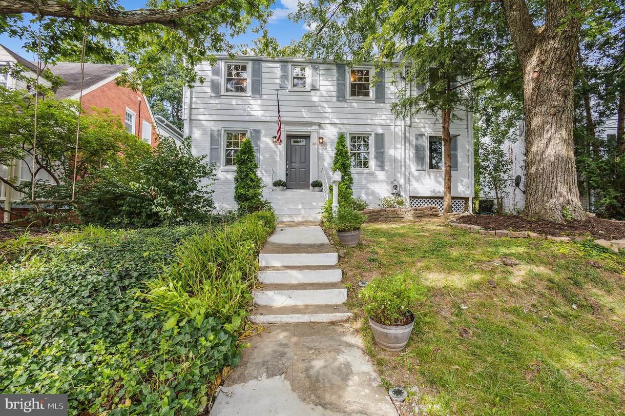 521 Lincoln Avenue - Photo 1
