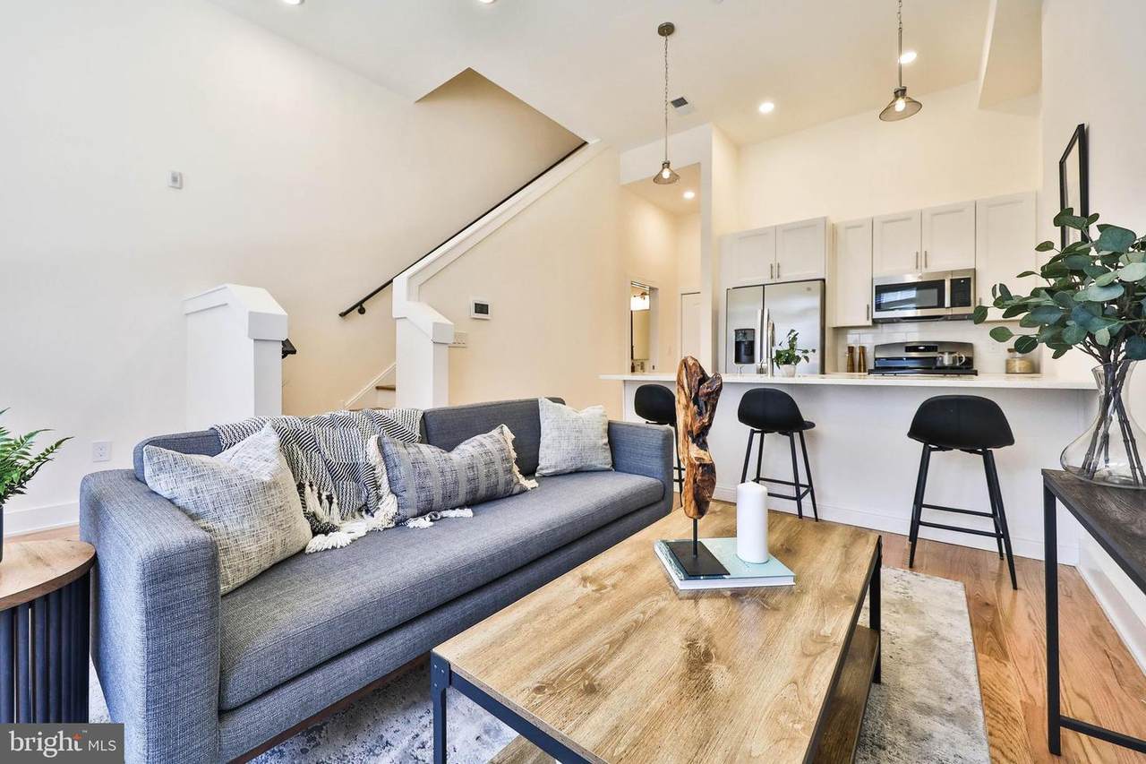 1115 American Street - Photo 1