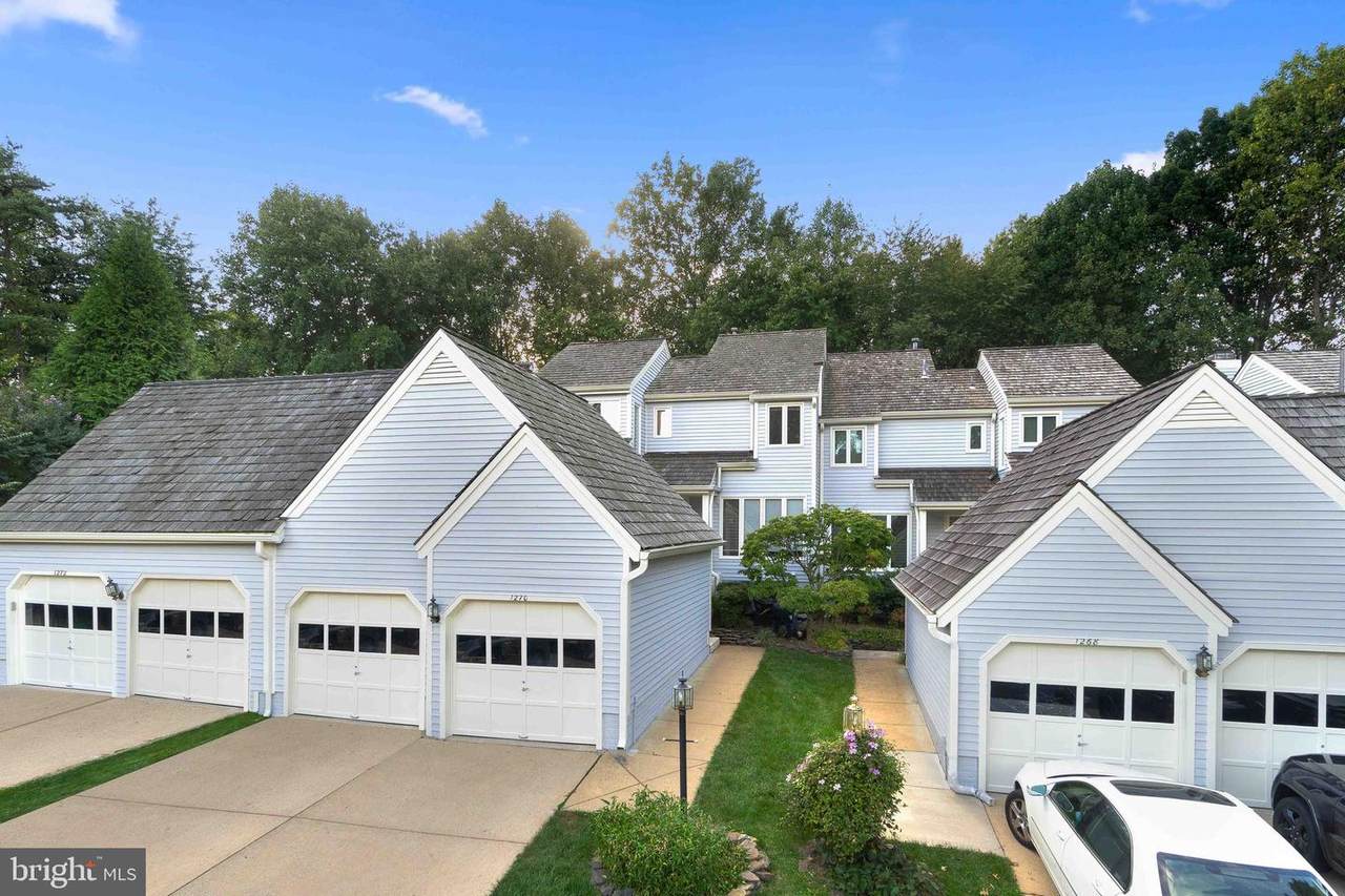 1270 Wedgewood Manor Way - Photo 1