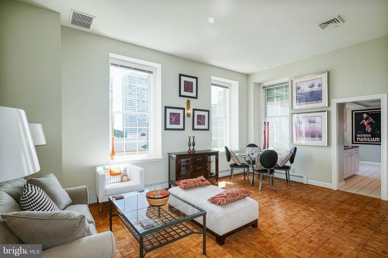 211-25 4TH Street - Photo 1