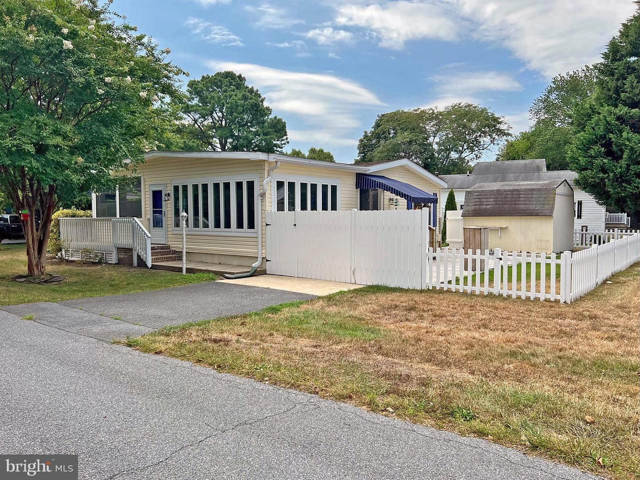 19602 Queen Lane - Photo 1