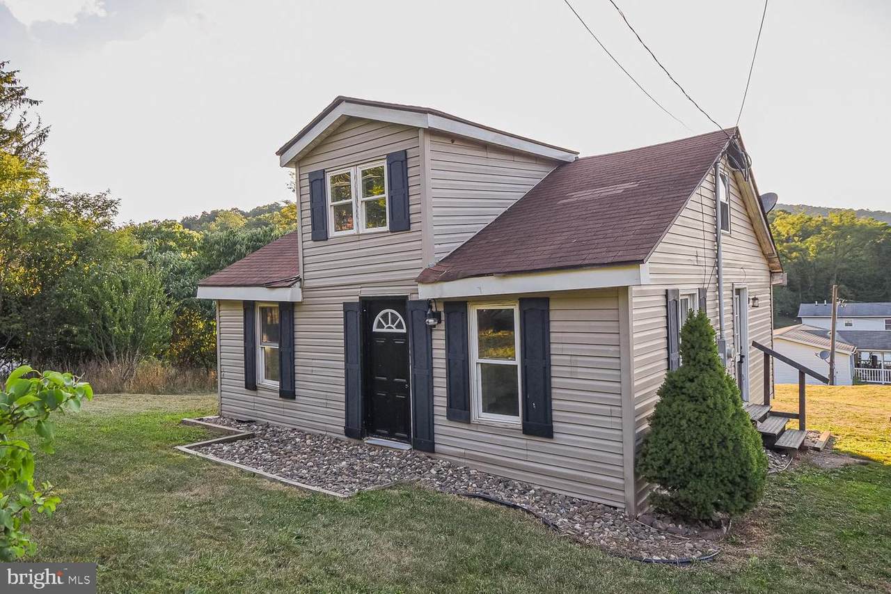 282 White Way - Photo 1
