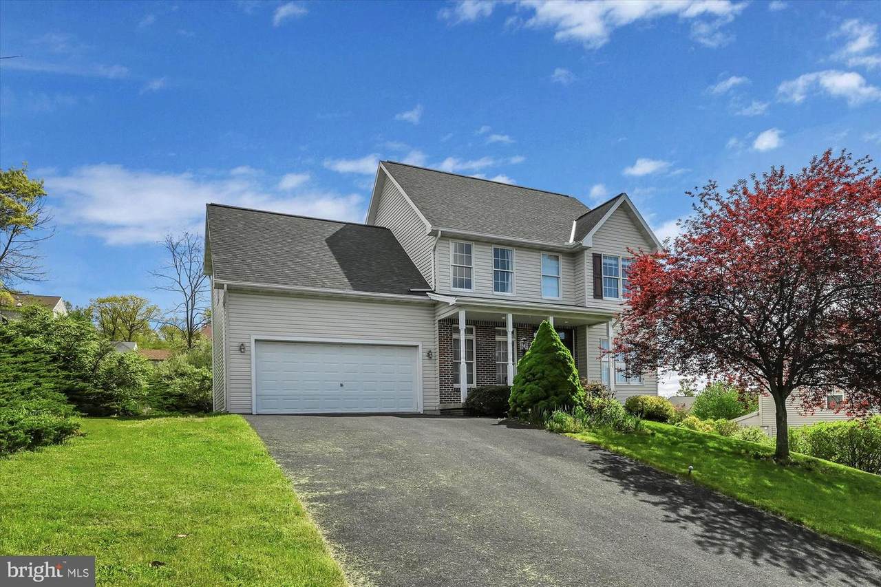 306 Fox Hollow Road - Photo 1