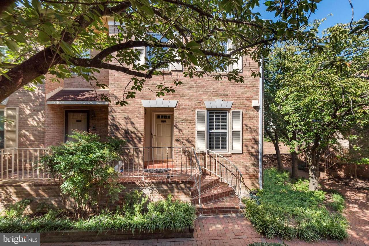 1005-A Daniel Street - Photo 1