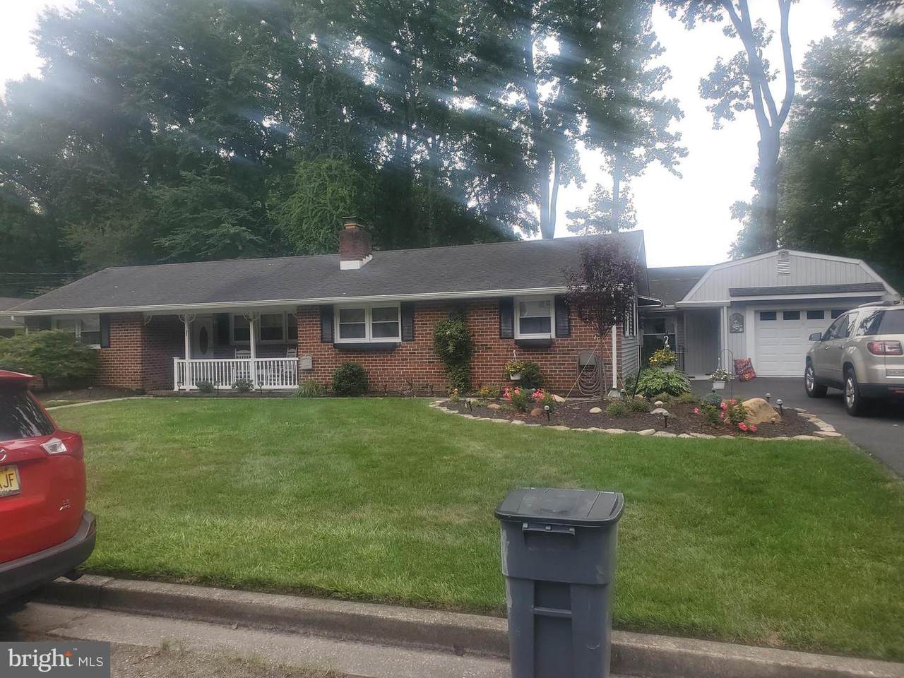 27 Dunlap Avenue - Photo 1