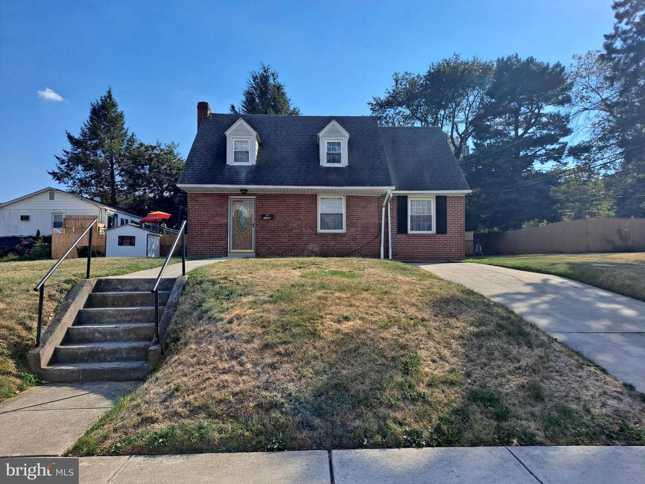 1100 Elm Street - Photo 1