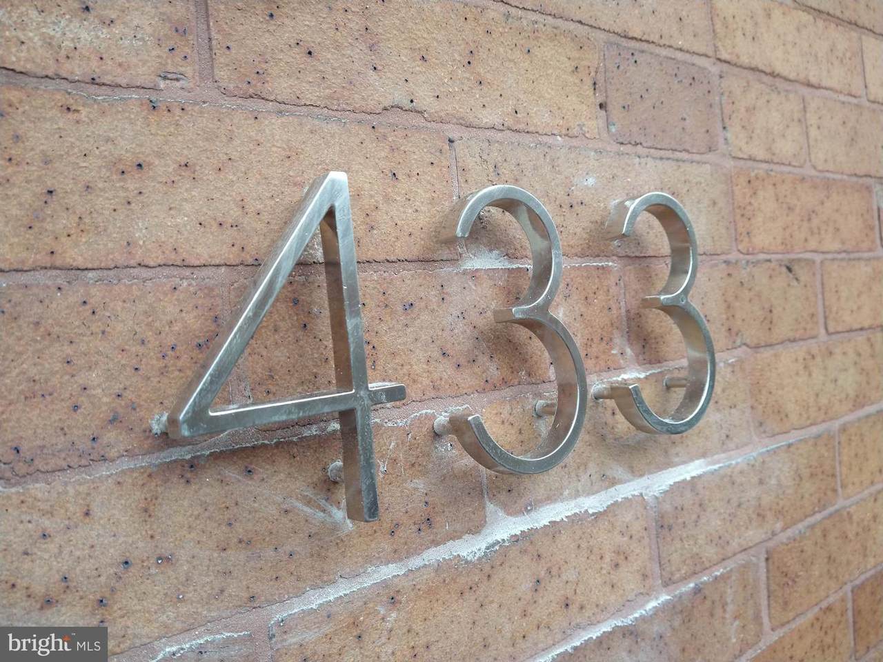 433 Curley Street - Photo 1
