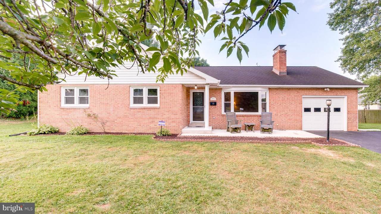 816 1ST Avenue - Photo 1