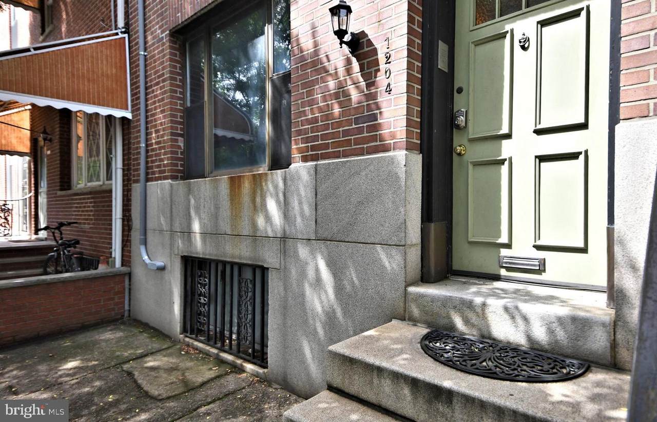1204 10TH Street - Photo 1