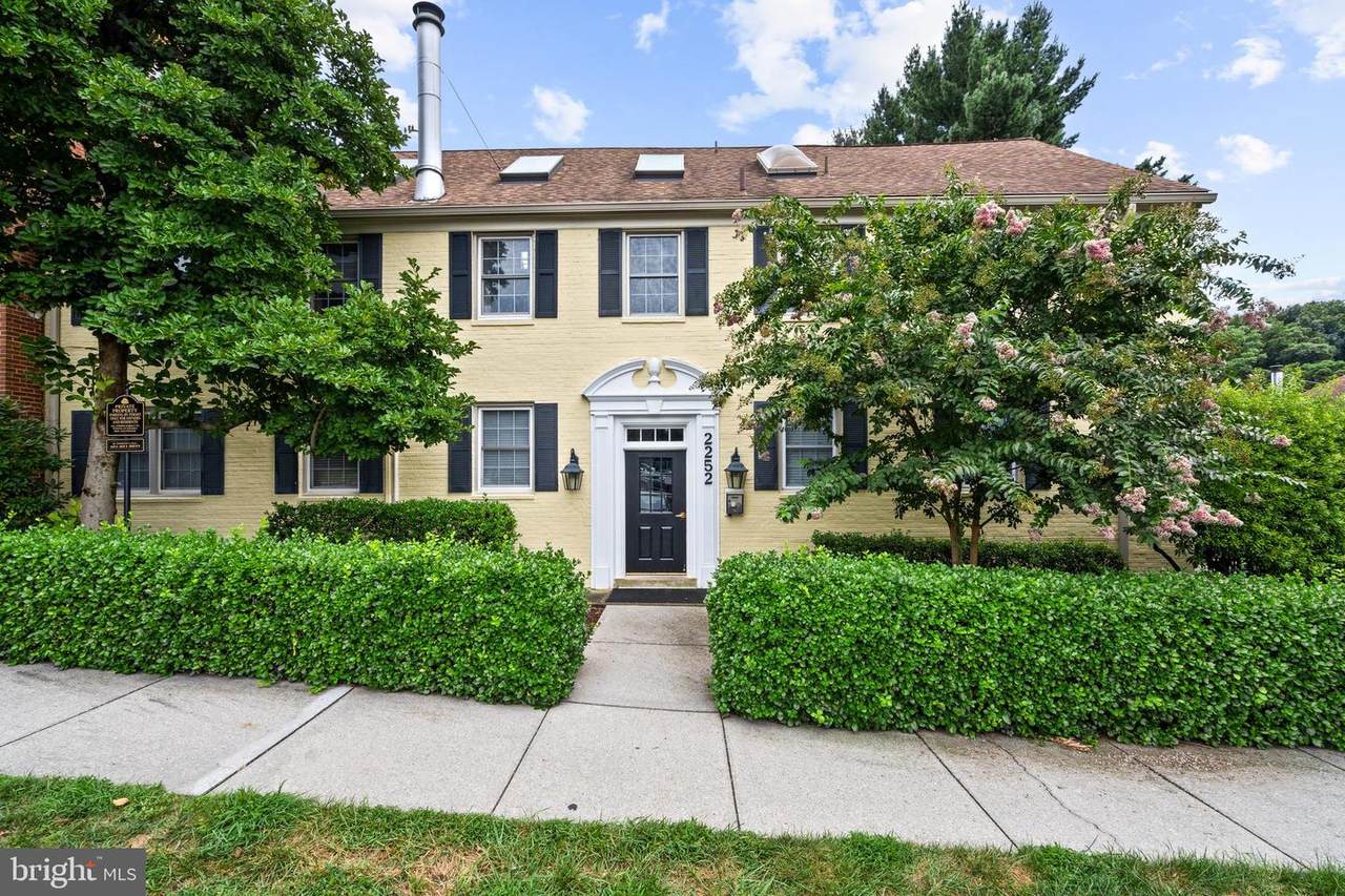 2252 Washington Avenue - Photo 1