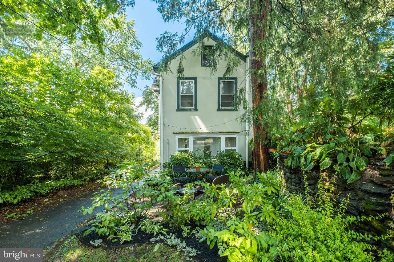 55 Mermaid Lane - Photo 1