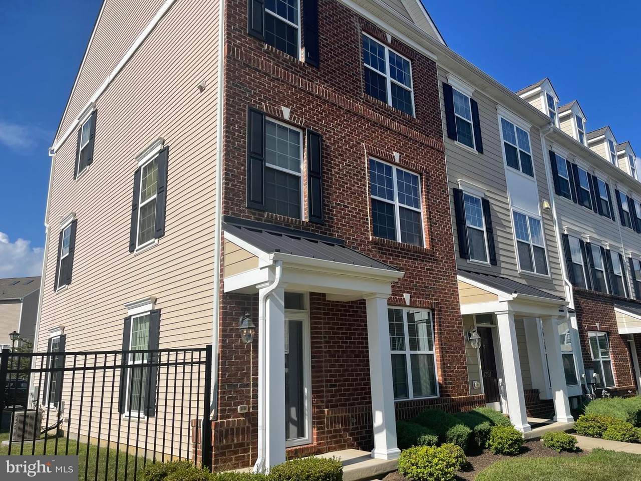 1389 Parish Avenue - Photo 1