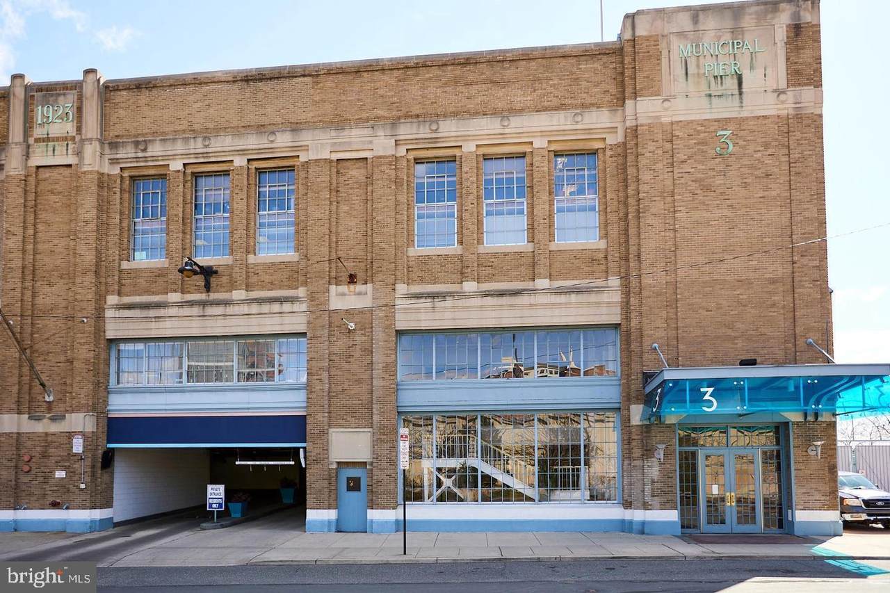 3 Columbus Boulevard - Photo 1