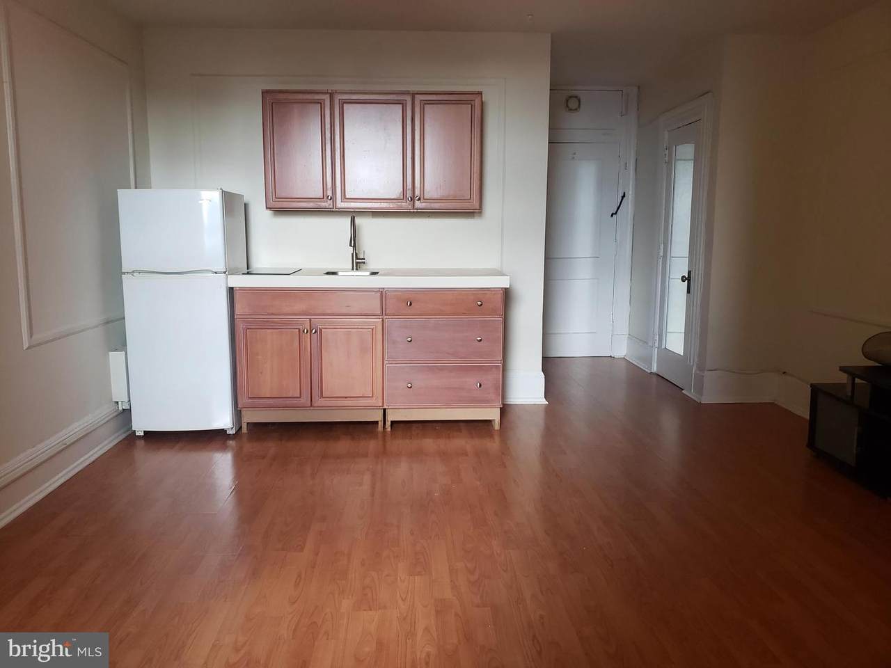 1324 Locust Street - Photo 1