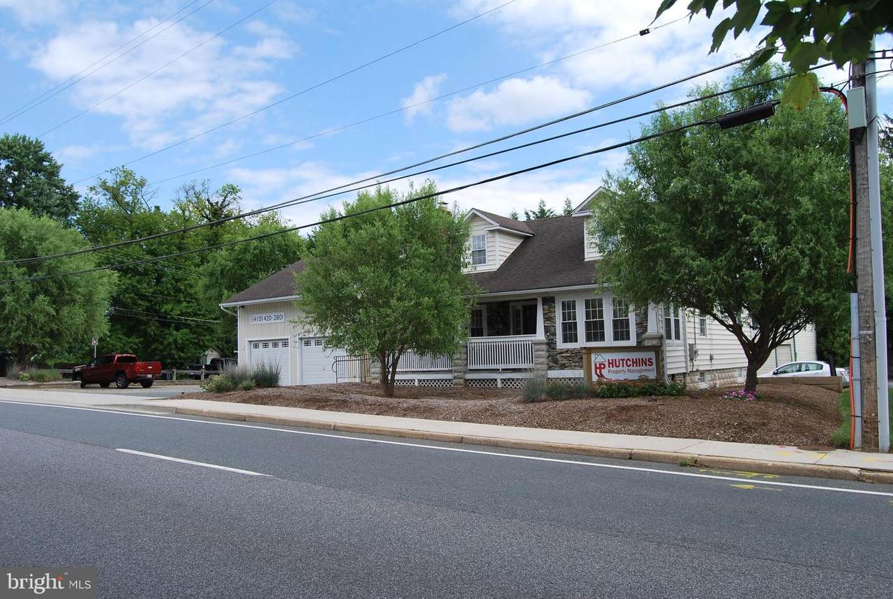 215 Fulford Avenue - Photo 1