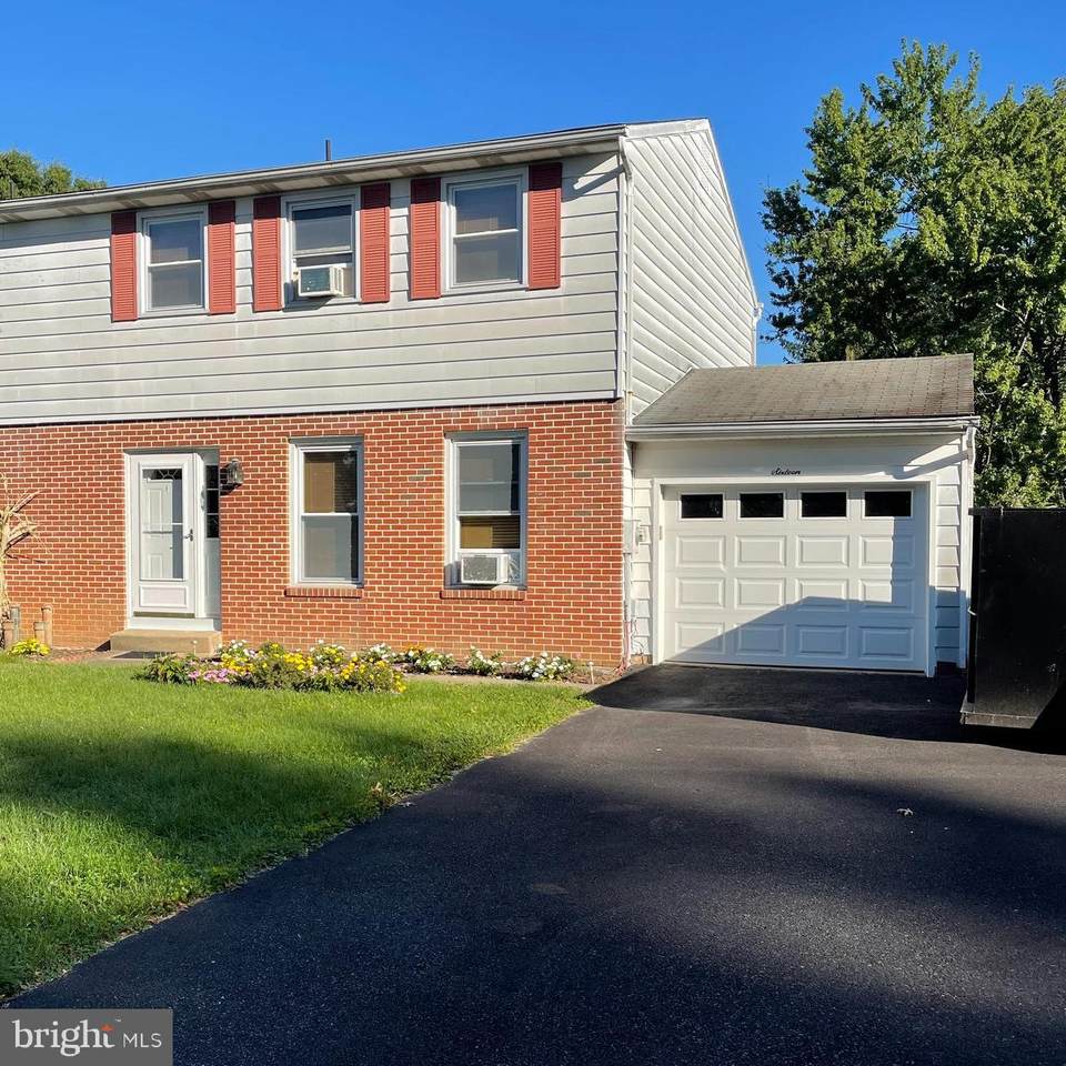 16 Parkview Drive - Photo 1