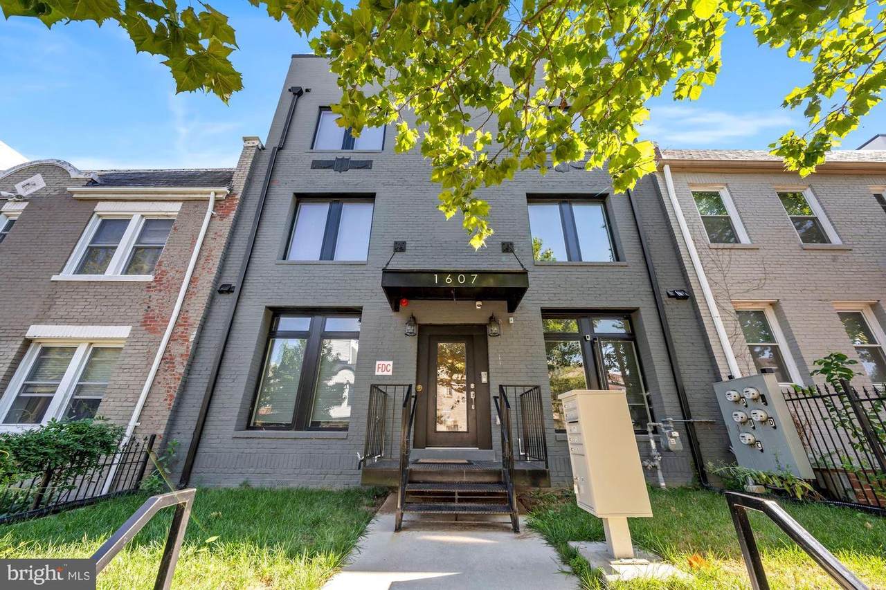 1607 Isherwood Street - Photo 1