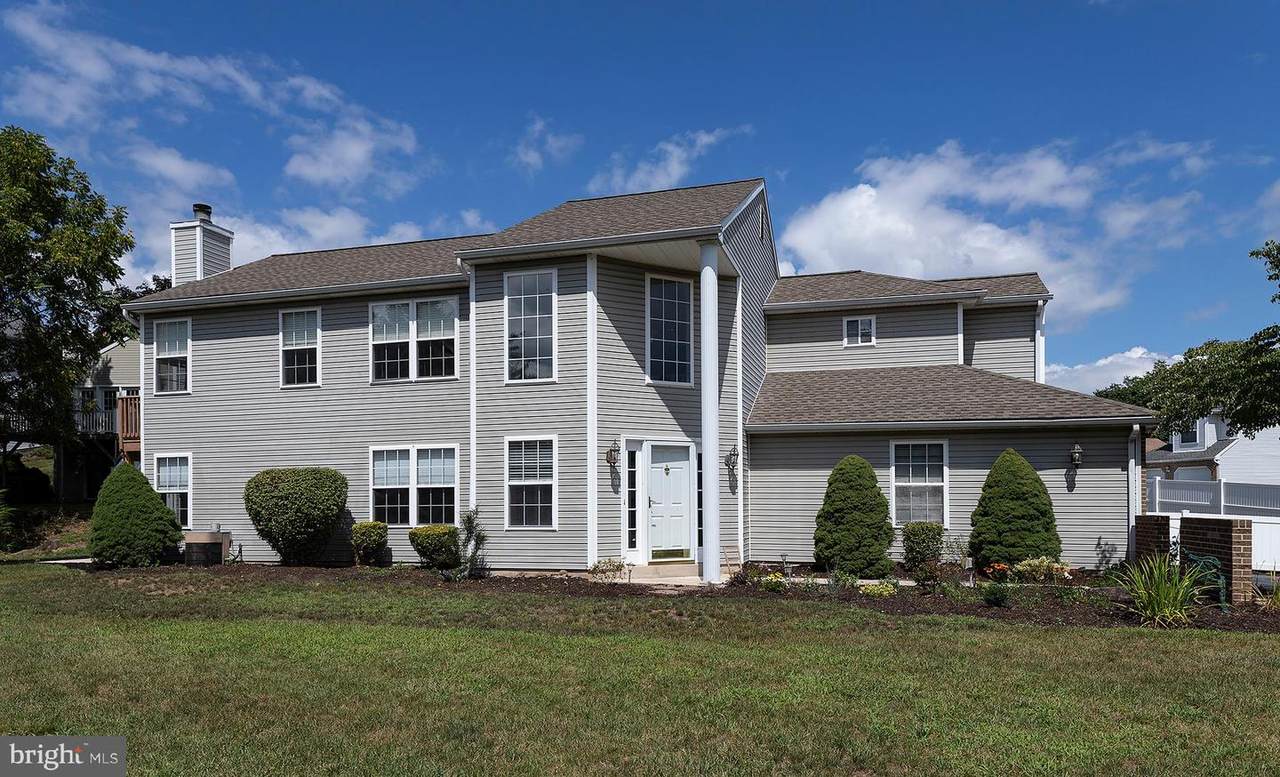 710 Highlands Drive - Photo 1
