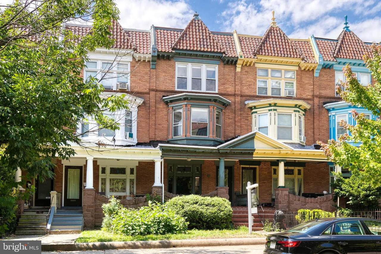 2722 Calvert Street - Photo 1