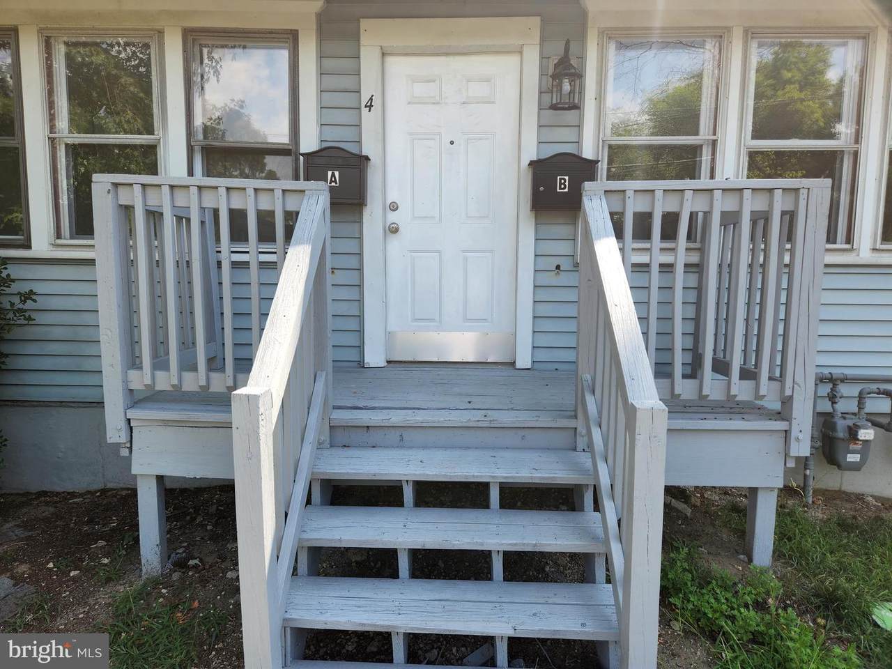 4 Pacific Avenue - Photo 1