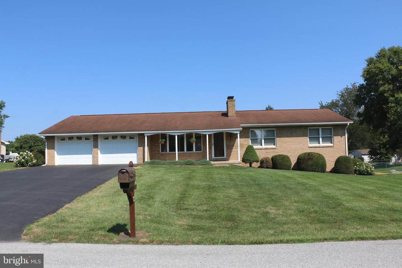 10 Bedrock Lane - Photo 1