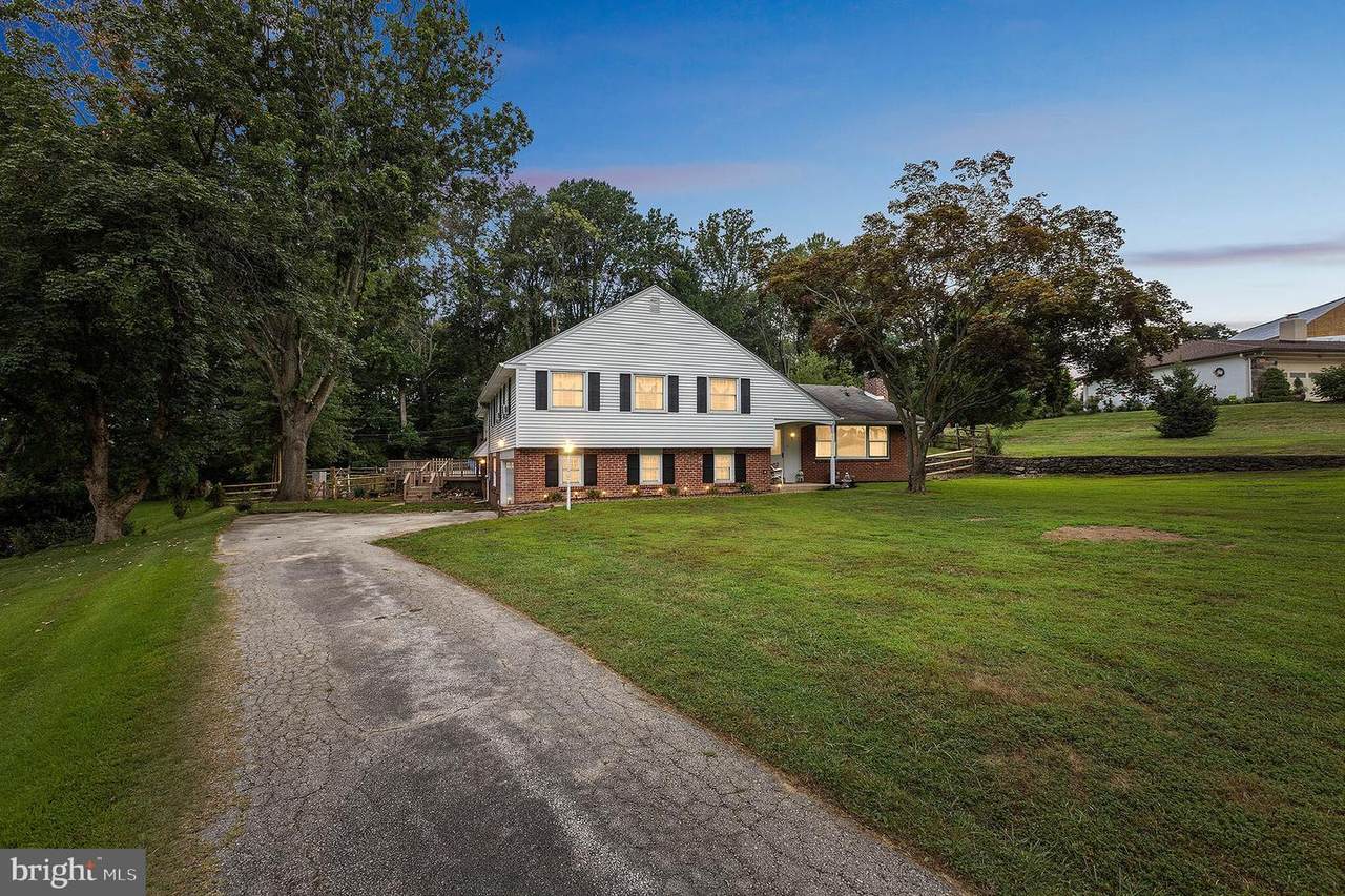 708 Winchester Road - Photo 1
