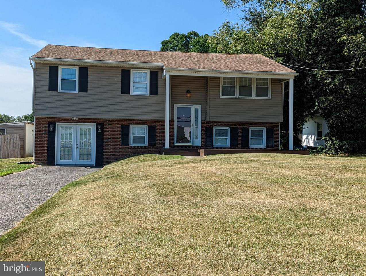 240 Shreve Avenue - Photo 1