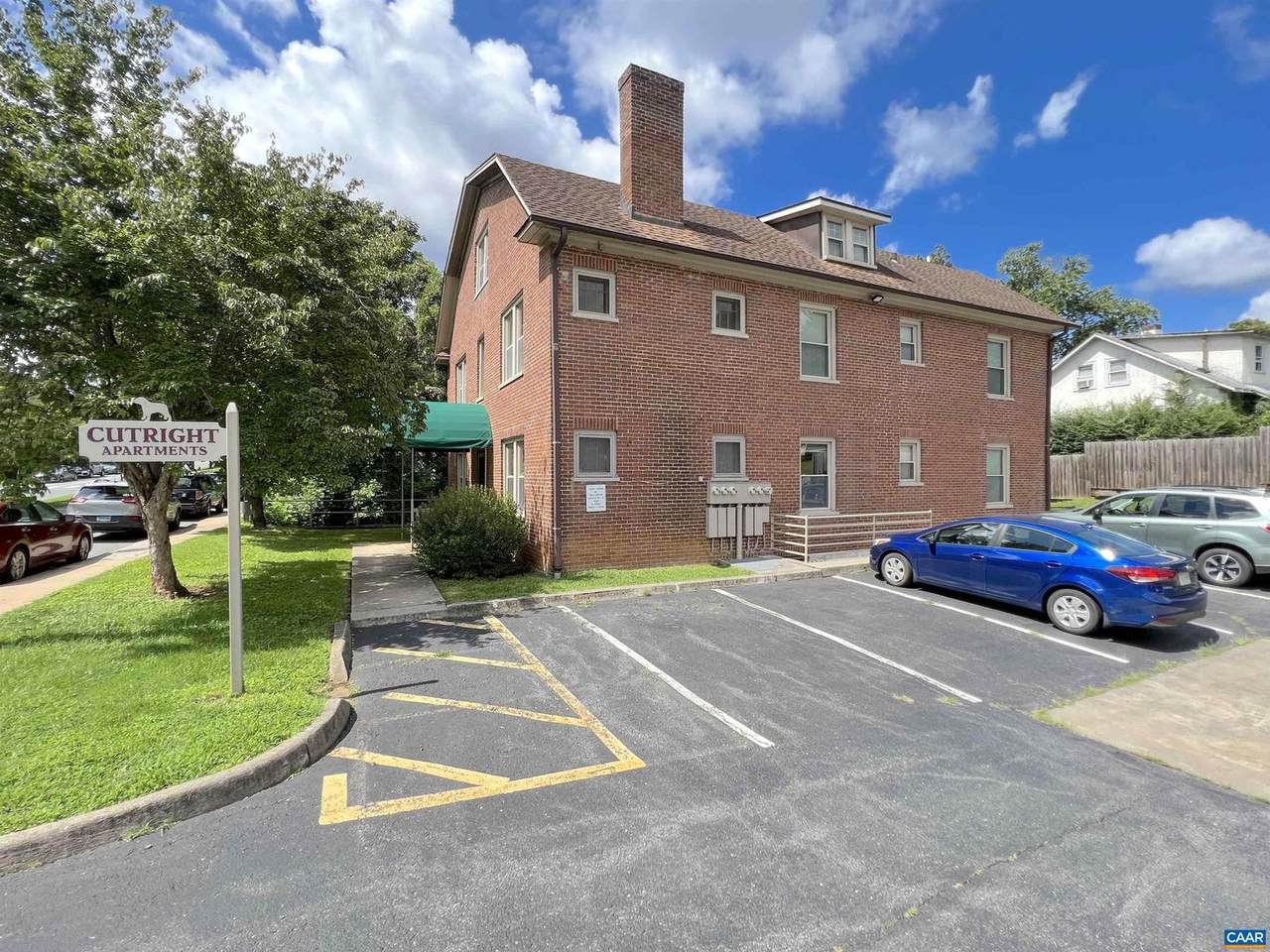 1909 Jefferson Park Ave - Photo 1