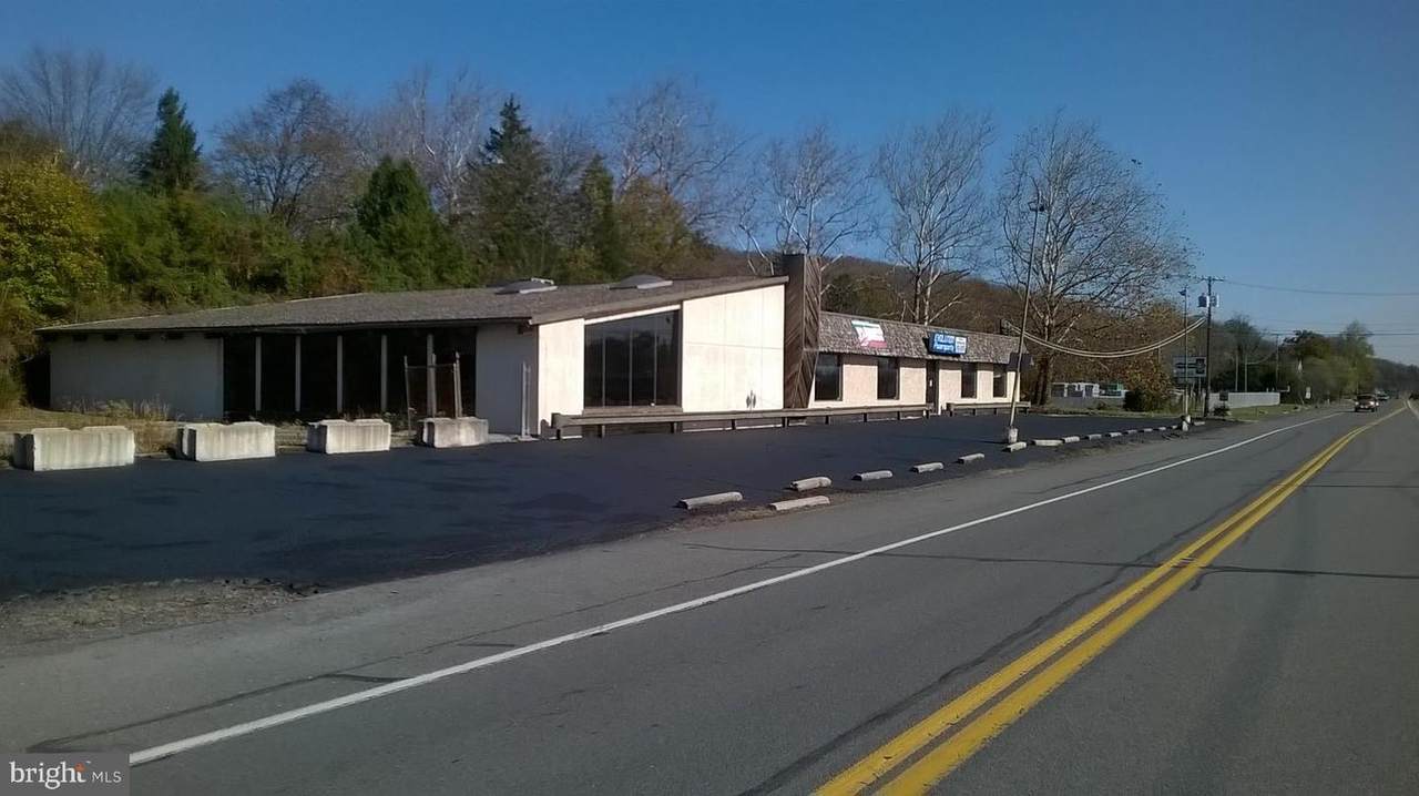 1419 Ben Franklin Highway - Photo 1
