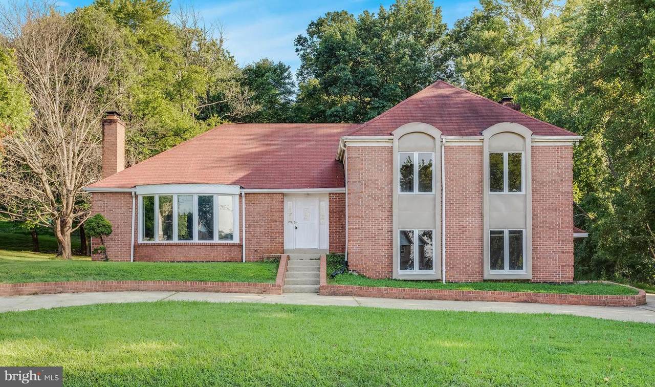 604 Rosier Road - Photo 1