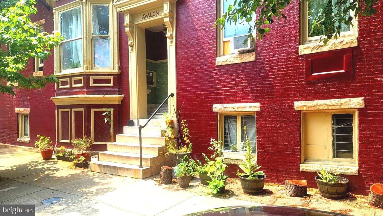 1701 Linden Avenue - Photo 1