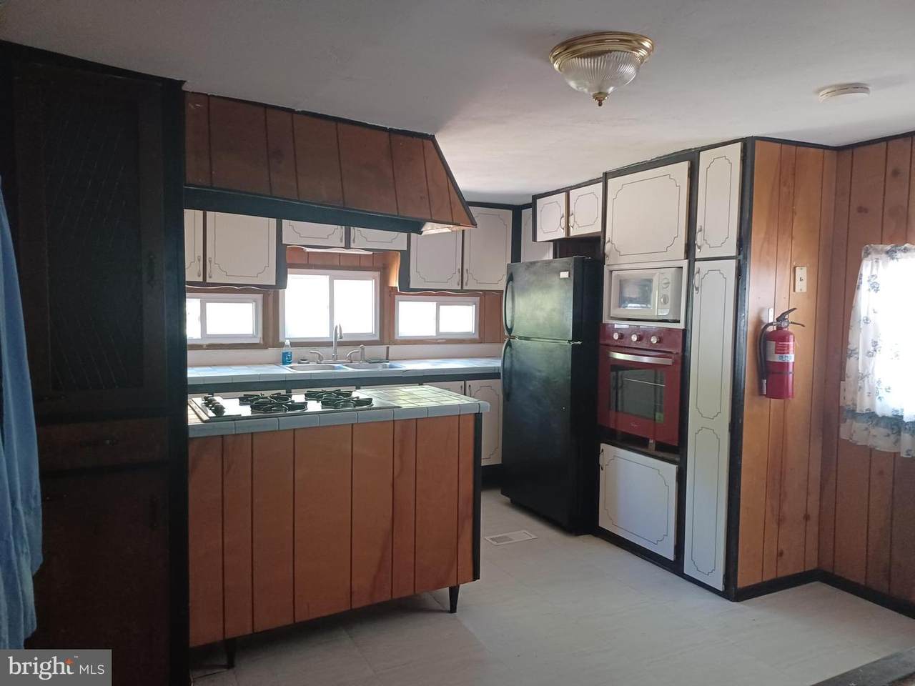 810 Rockhill Road - Photo 1