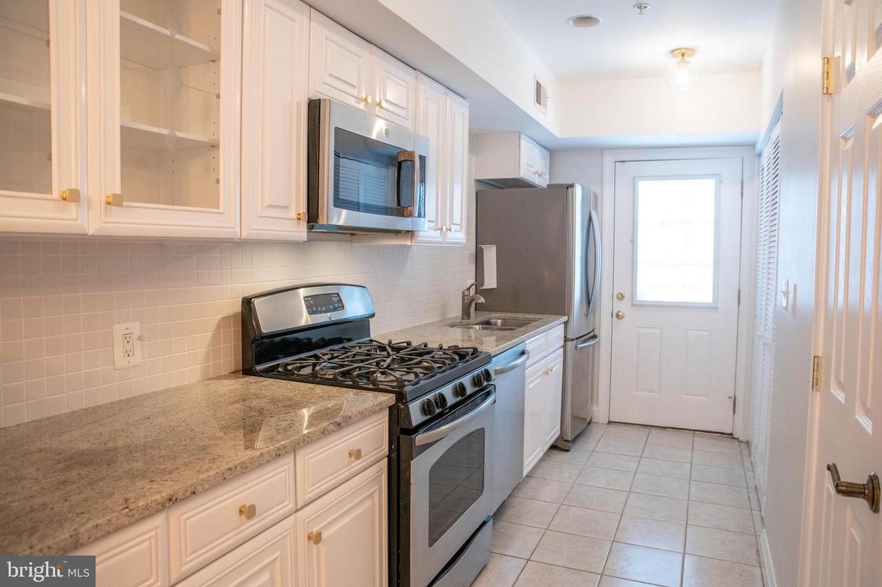 415 W Street - Photo 1