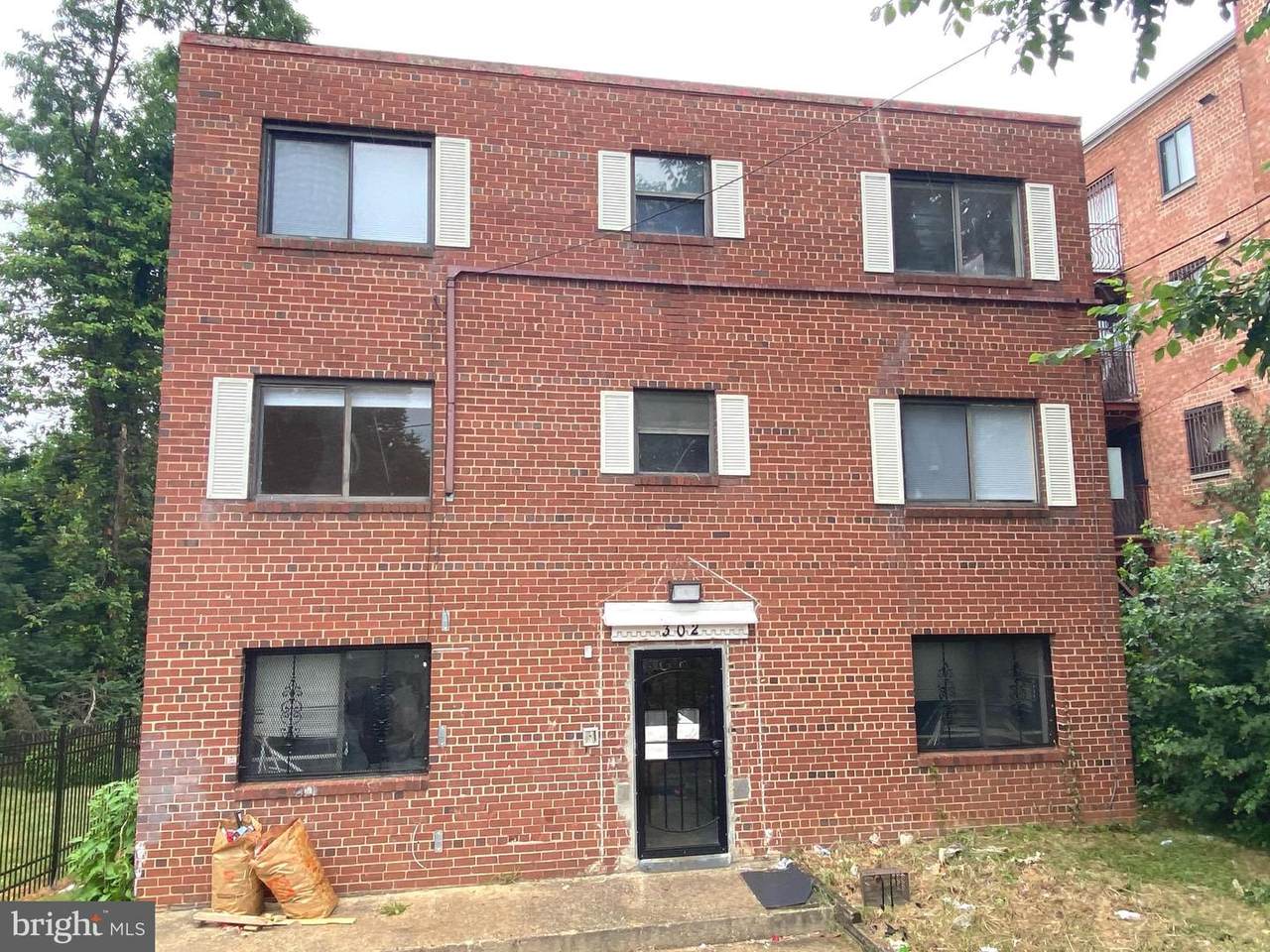 302 Atlantic Street - Photo 1