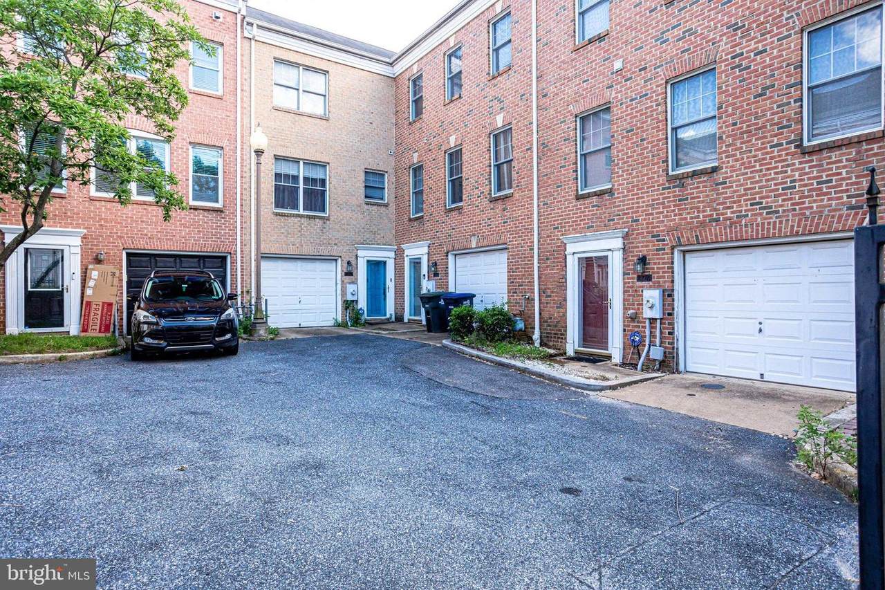 873 Barnaby Street - Photo 1