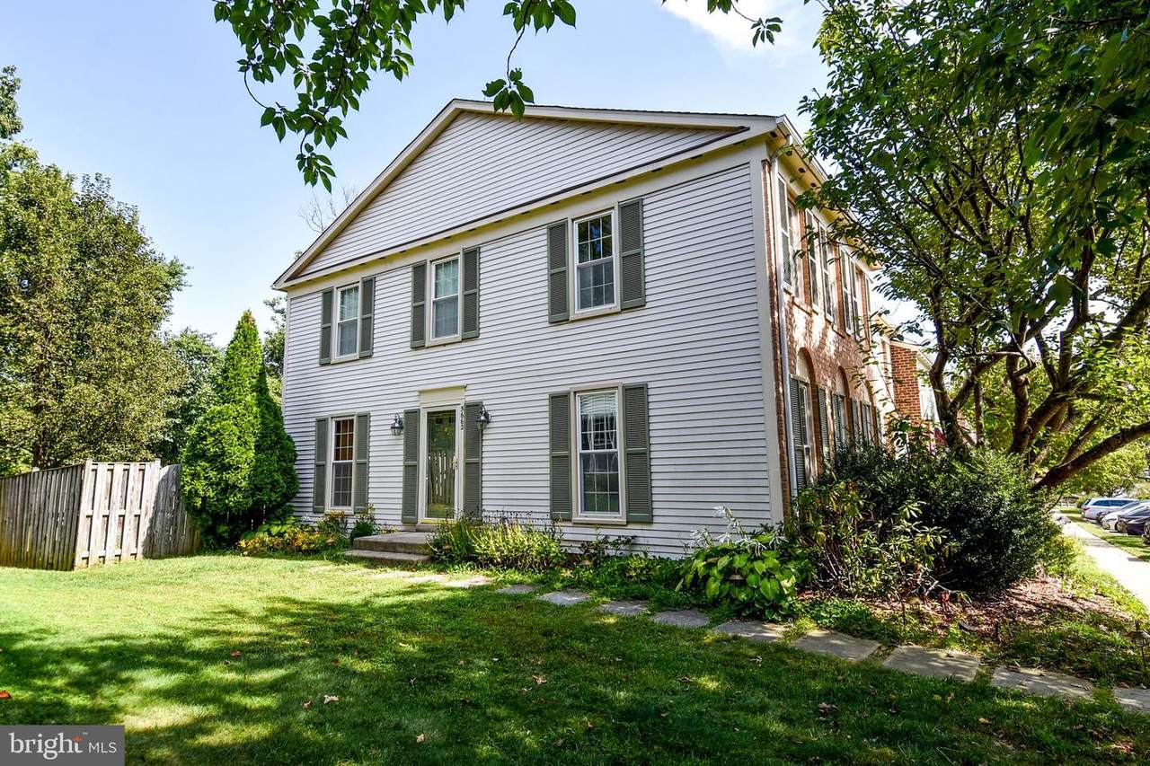 5662 Ridge View Drive - Photo 1