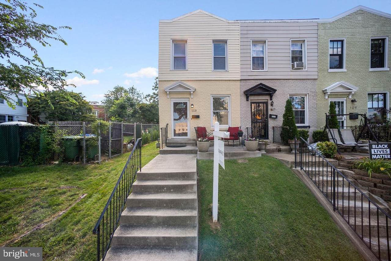 113 19TH Street - Photo 1