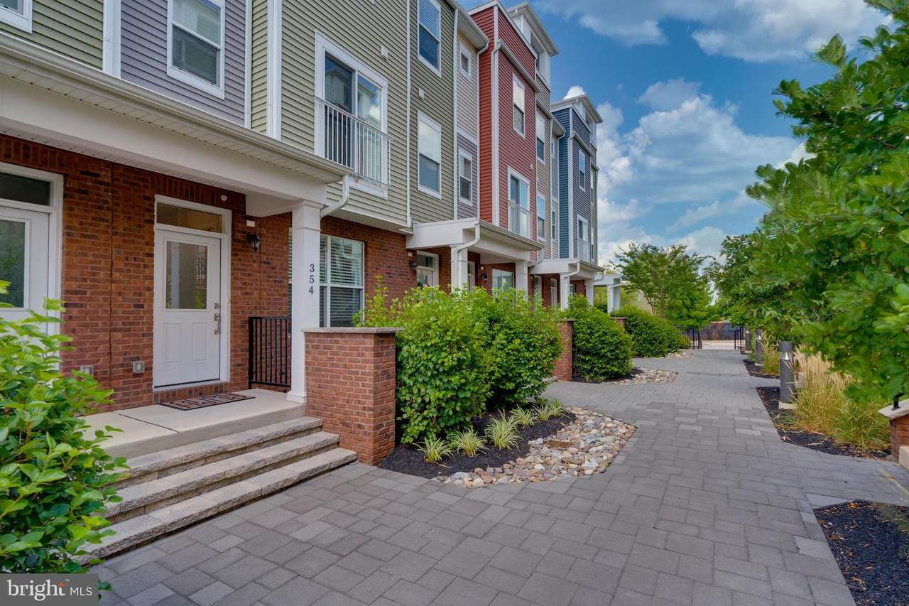 354 7TH Avenue - Photo 1