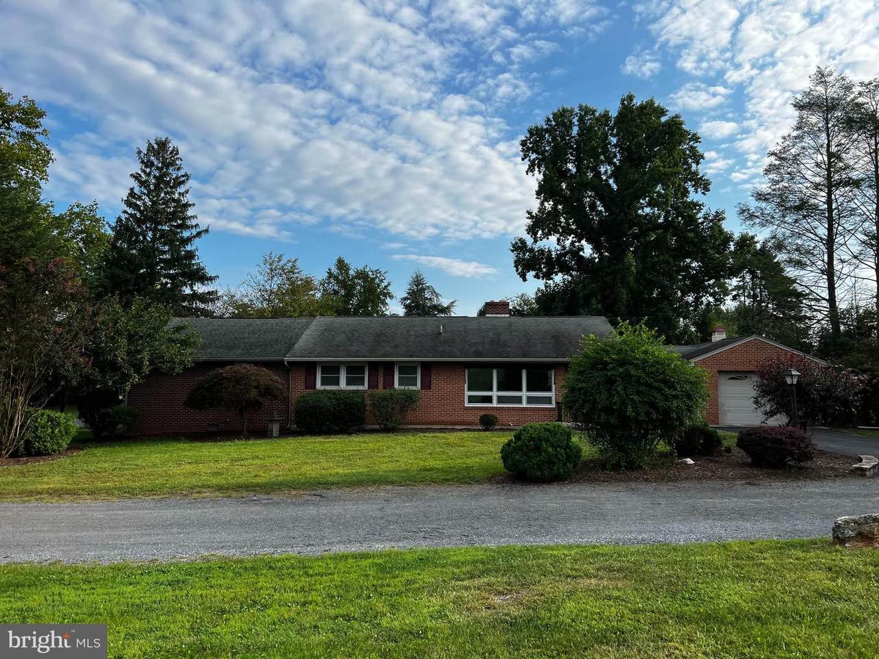 205 Guilford Drive - Photo 1