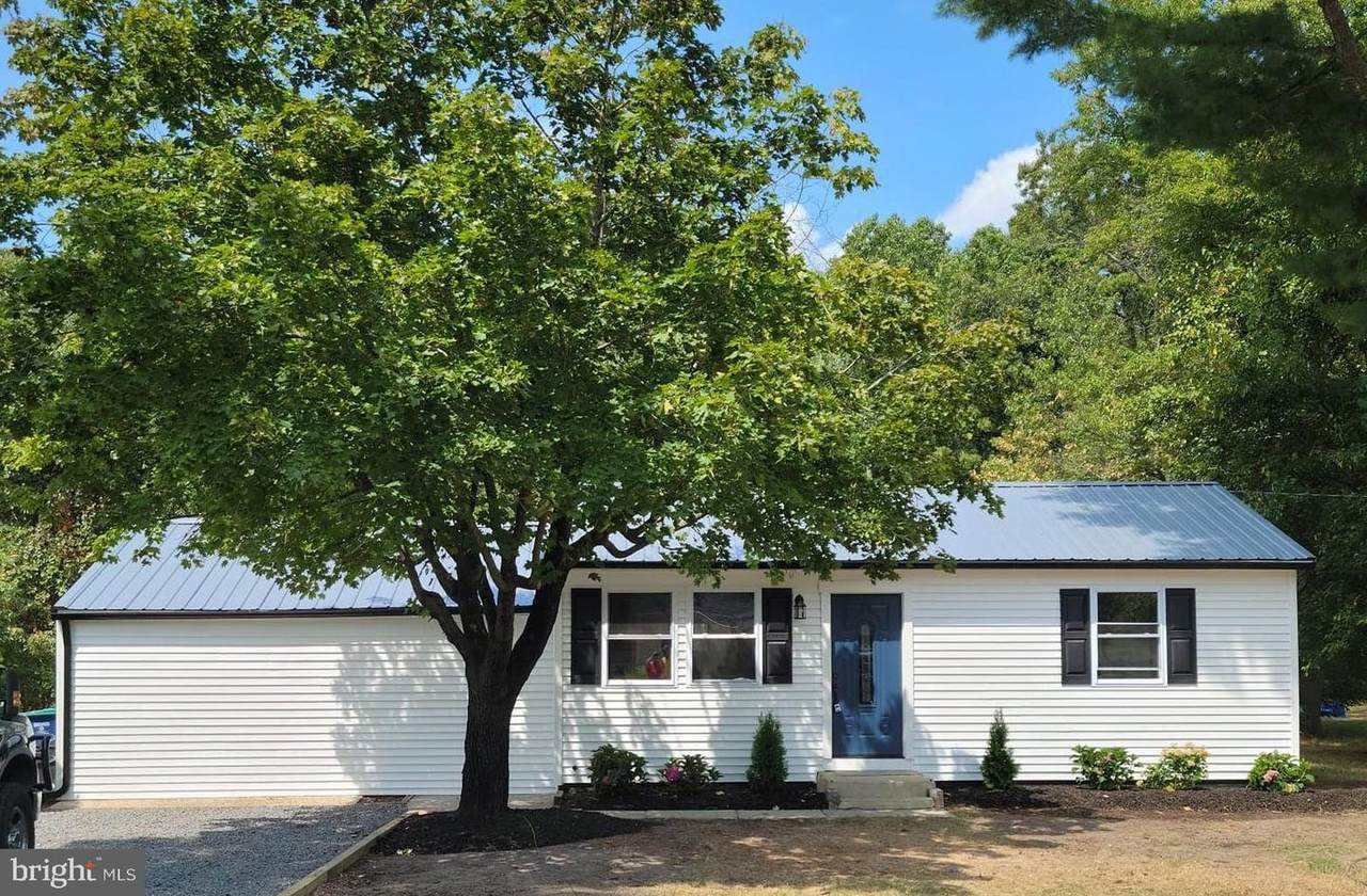 135 Colin Road - Photo 1