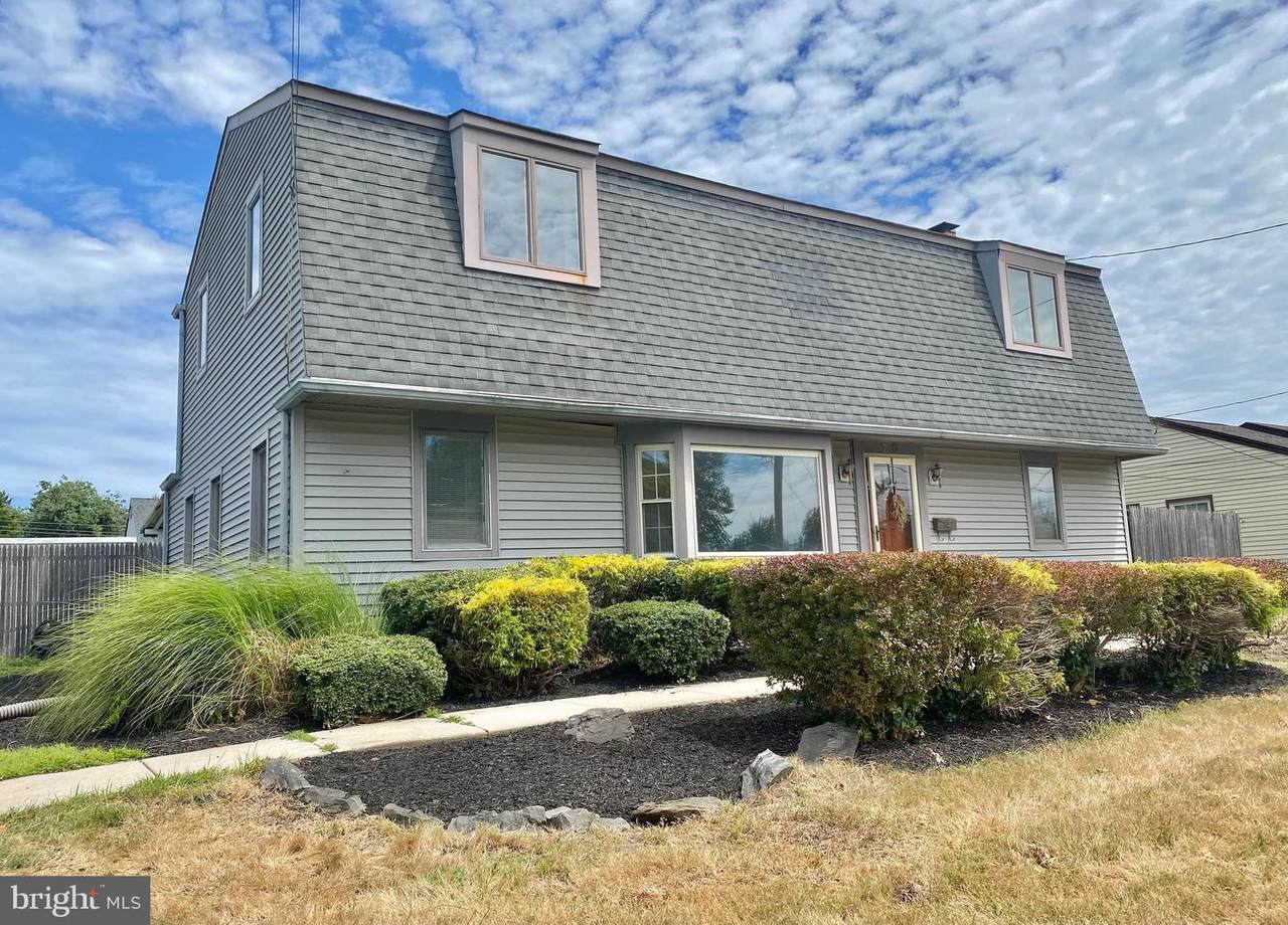 20 Elinor Avenue - Photo 1