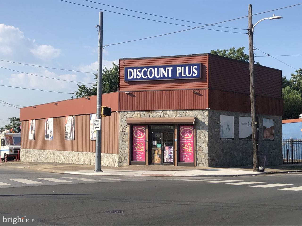 2928 Market Street - Photo 1