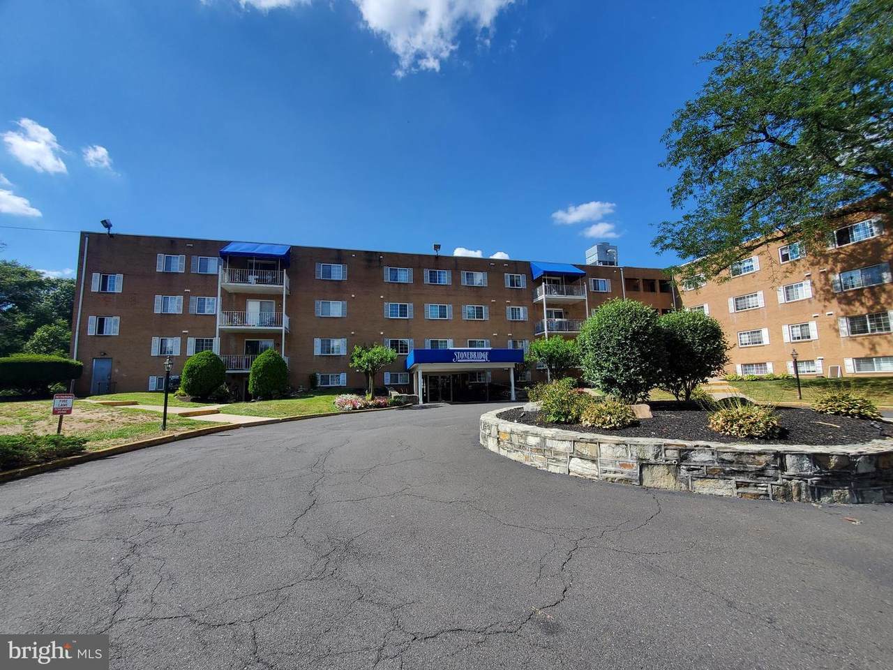300 Byberry Road - Photo 1