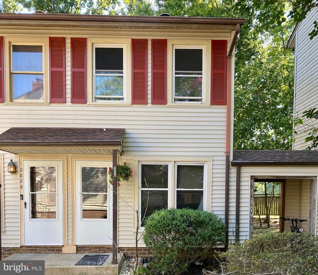 2824 Chablis Circle - Photo 1