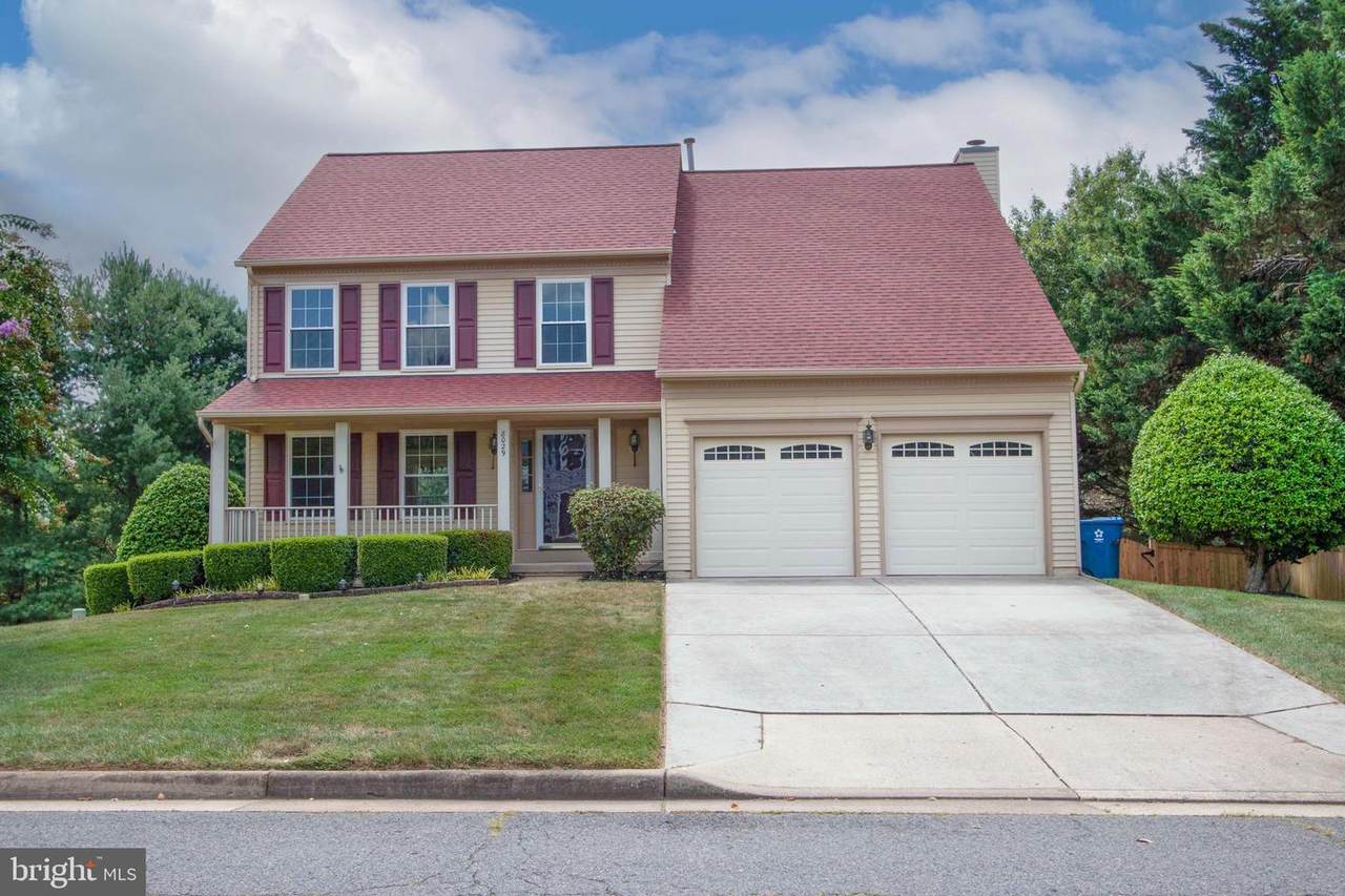 8029 Folkstone Road - Photo 1