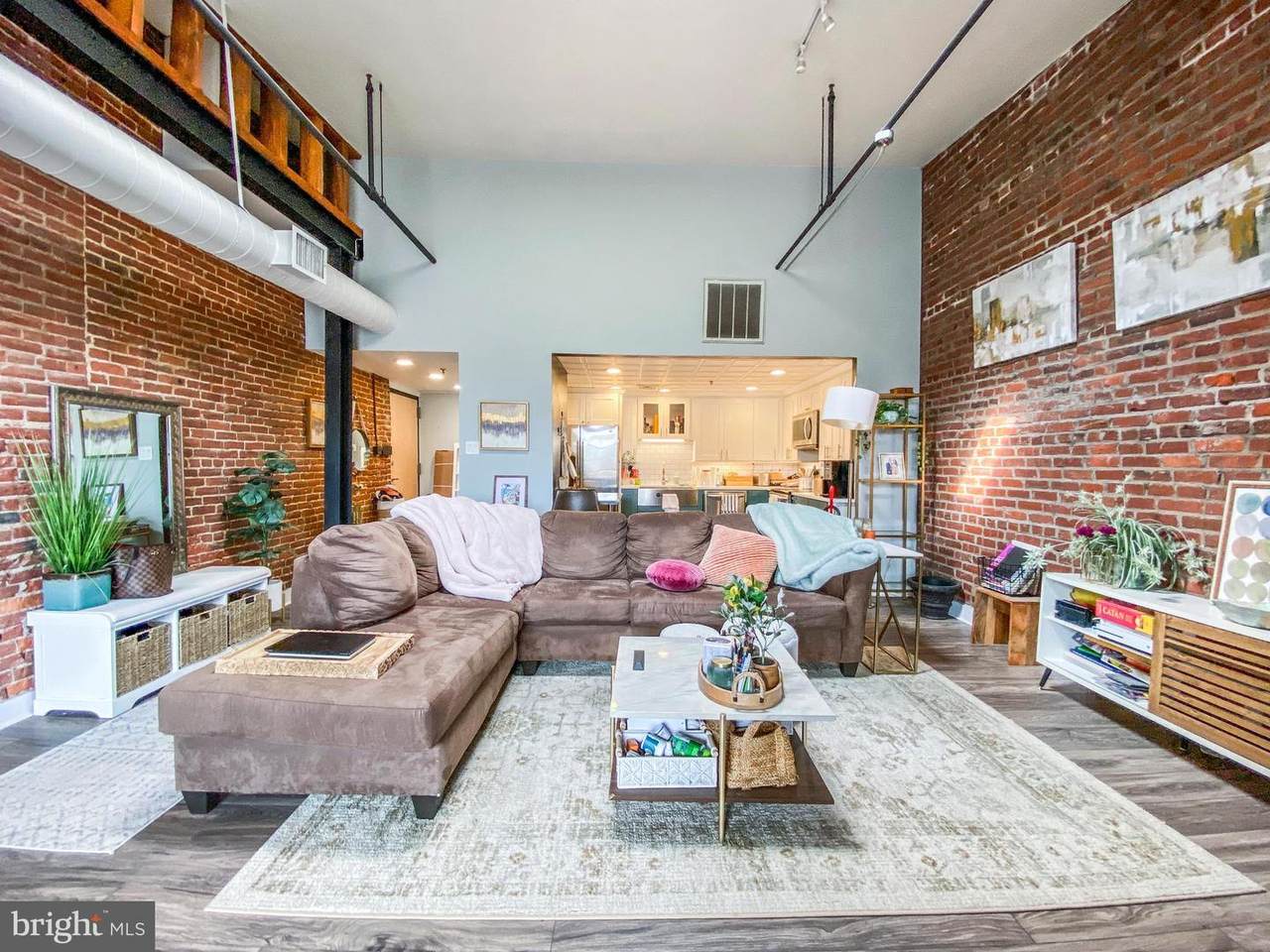 209 4TH Street - Photo 1
