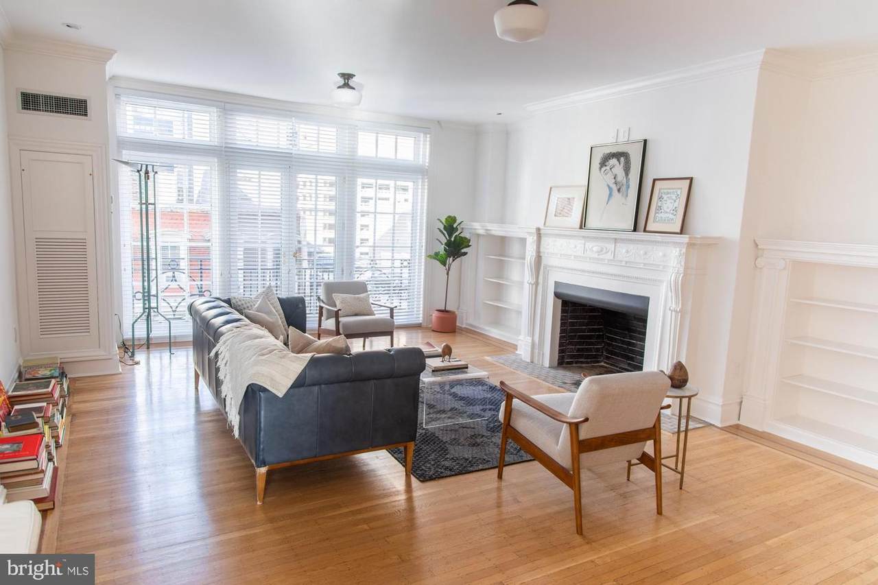 1520-28 Spruce Street - Photo 1