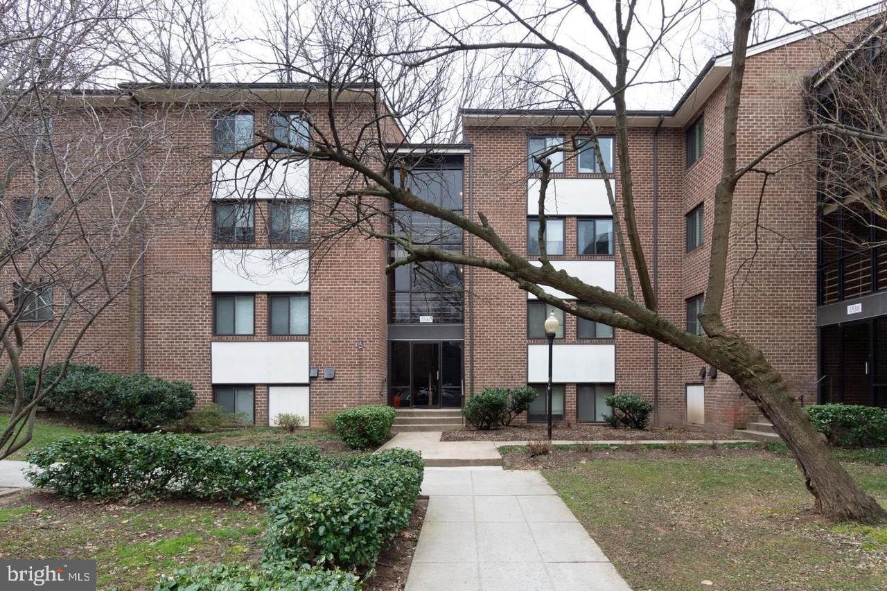 1540 Northgate Square - Photo 1