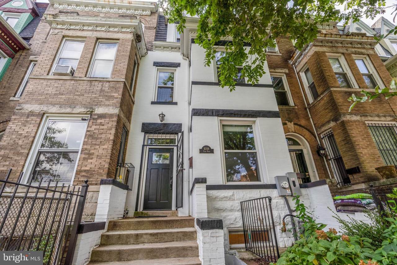 1008 Park Road - Photo 1